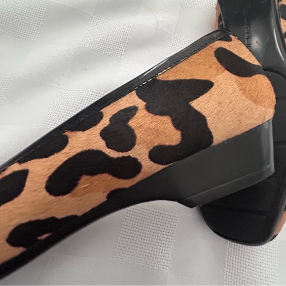 Bandolino Leopard Print Ballet Flats Size 6.5 - Picture 3 of 6